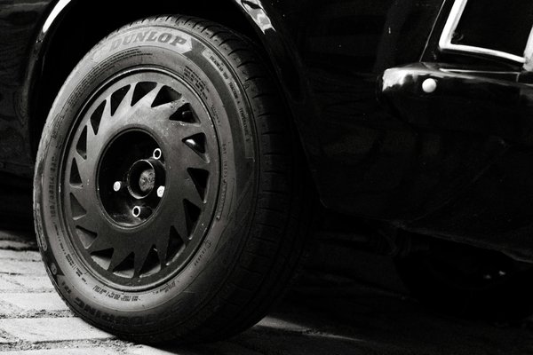 Courses automobiles : Les véhicules blindés à toute allure